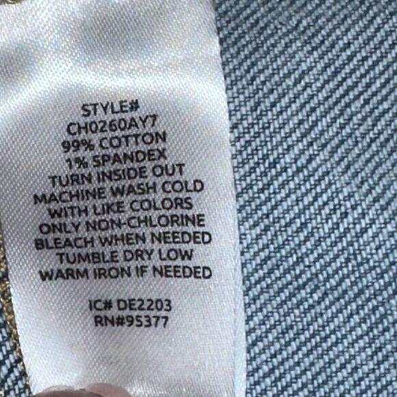 NWTs Sanctuary Sidewalk High Rise Raw Hem Distressed Denim Blue Shorts Size 28 - Picture 4 of 5